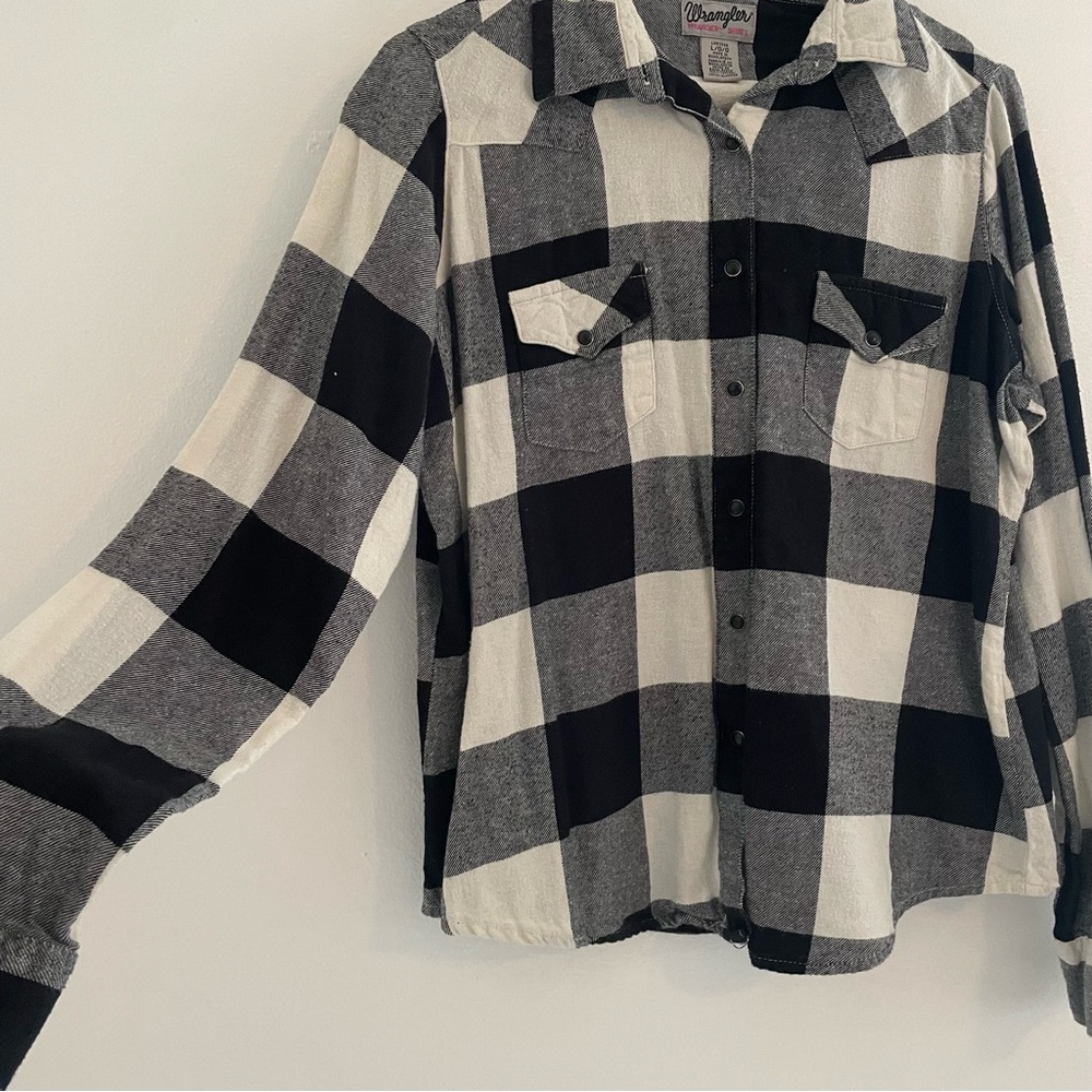 Wrangler Black and White Plaid Shirt - Picture 3 of 5